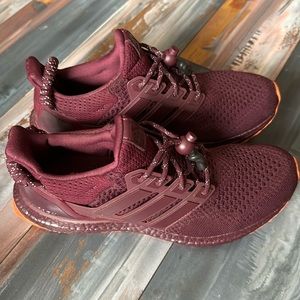 Ivy park Adidas sneakers maroon & orange soles